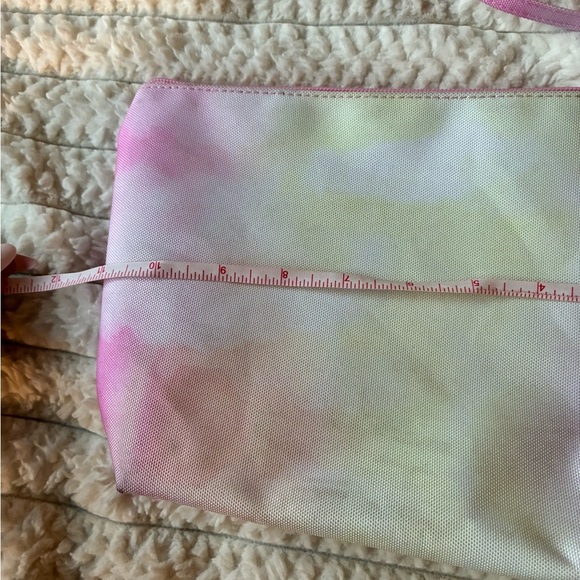 Poolside New York Pink Cosmetic Bag - Picture 4 of 10